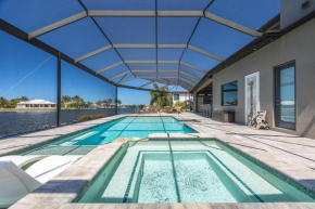 Gulf Access, Heated Salt Water Pool, Kayaks - Villa Surfside Escape - Roelens Vacations